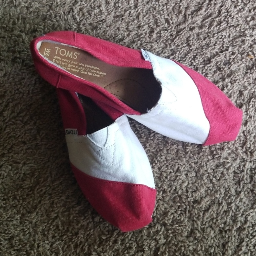Toms